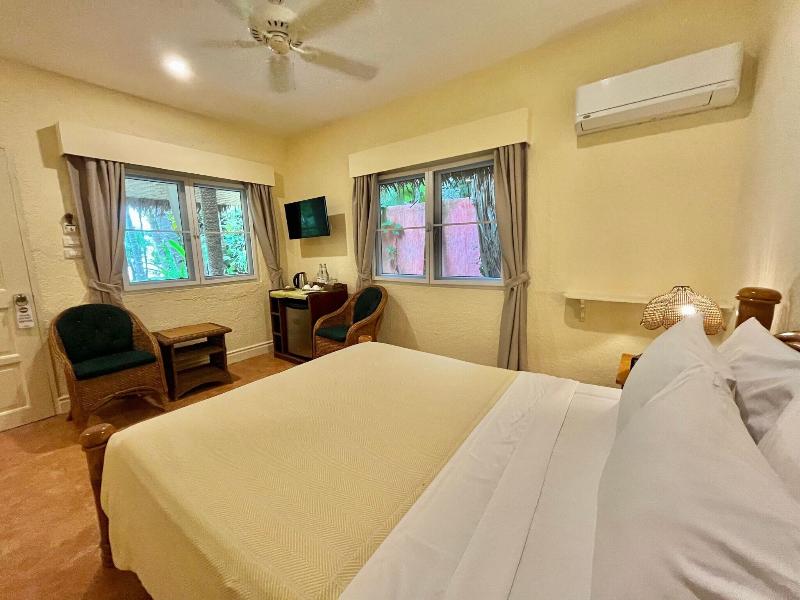 Coco Grove Beach Resort image