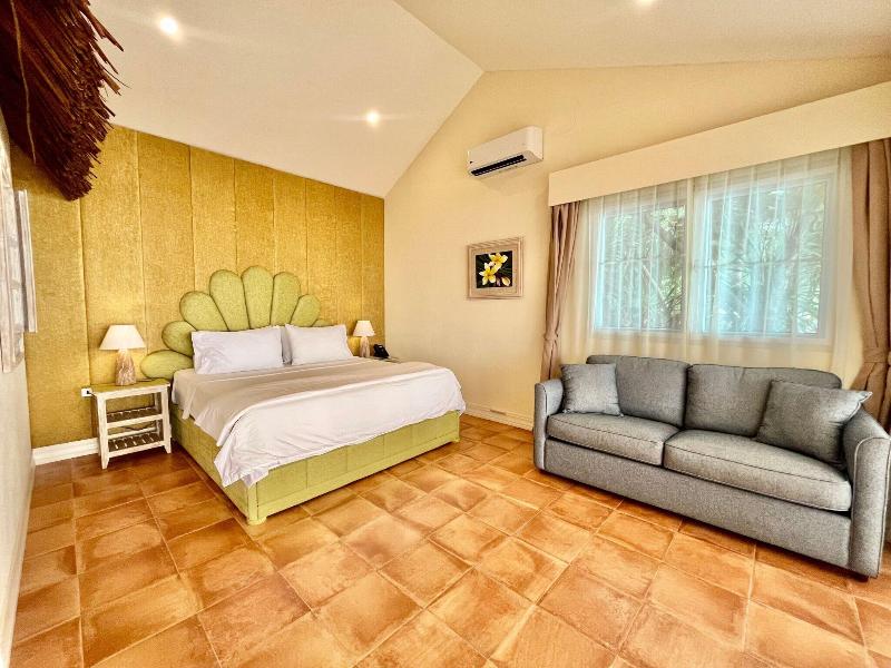 Coco Grove Beach Resort image
