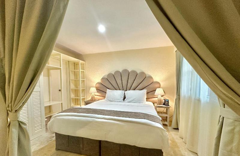 Coco Grove Beach Resort image