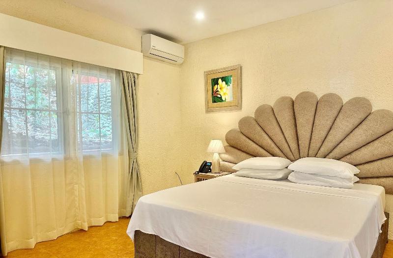 Coco Grove Beach Resort image