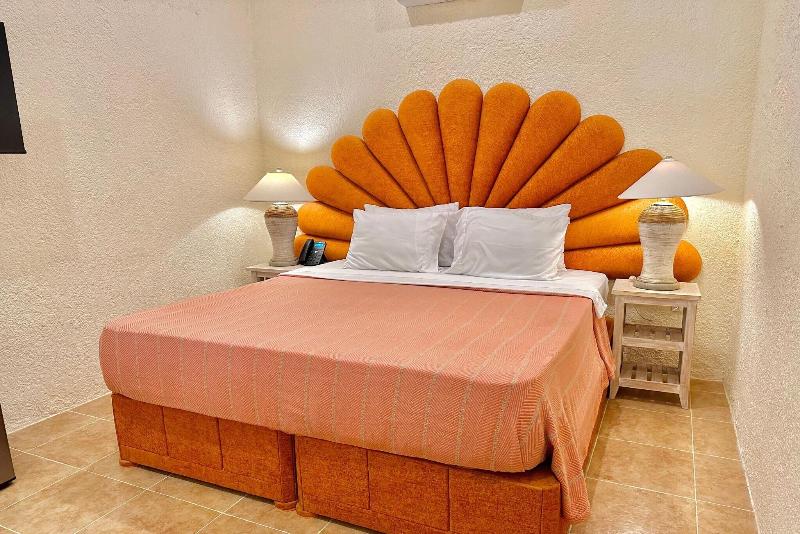 Coco Grove Beach Resort image
