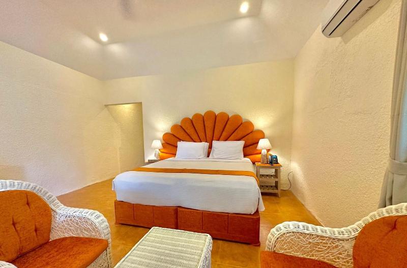 Coco Grove Beach Resort image