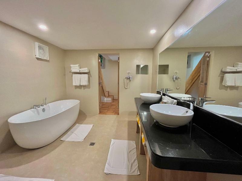 Coco Grove Beach Resort image