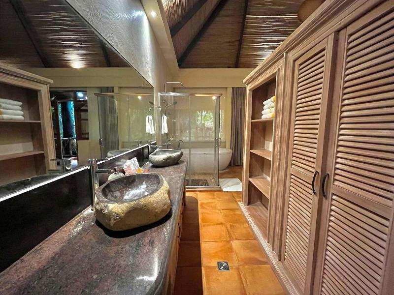 Coco Grove Beach Resort image
