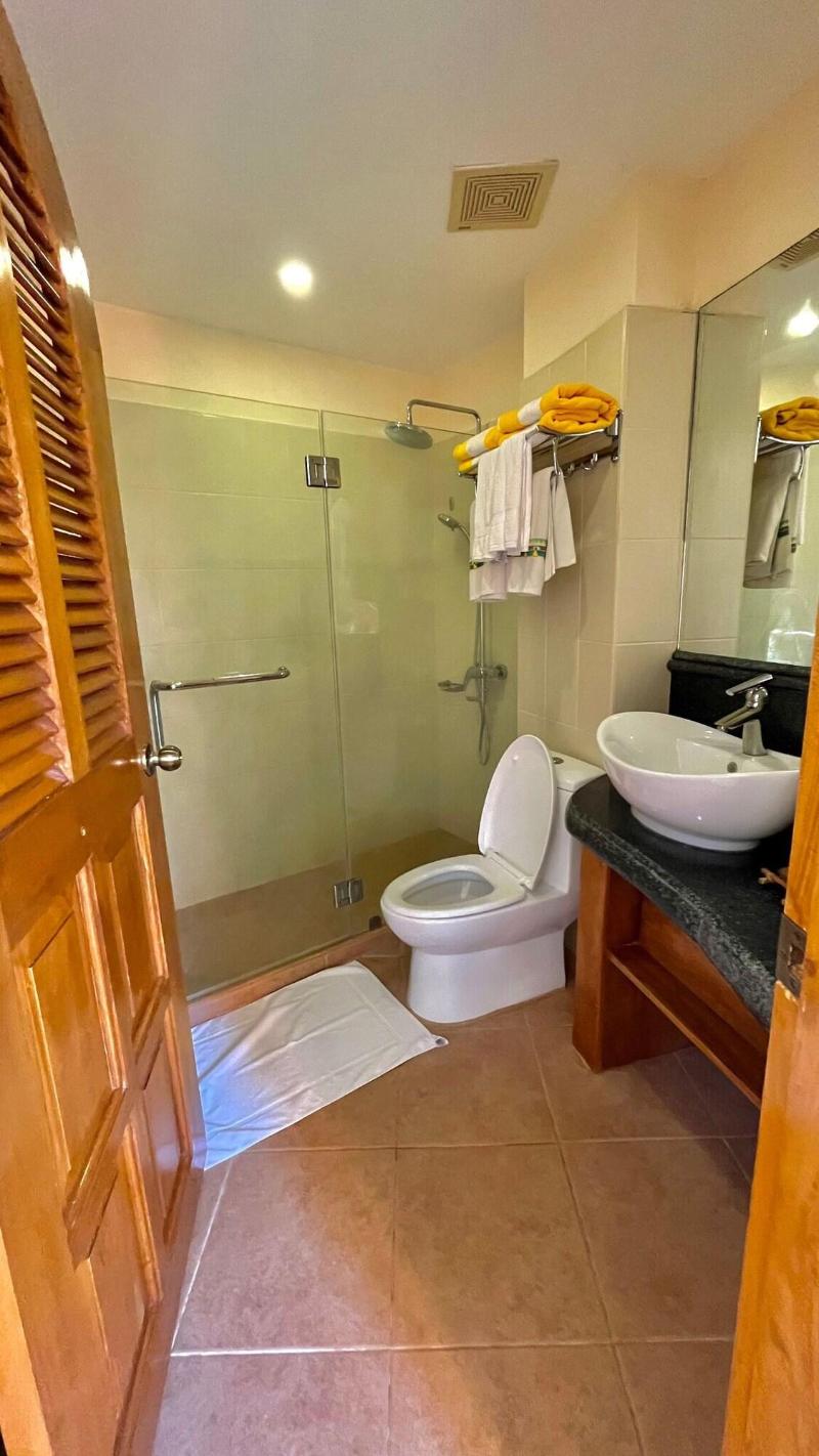 Coco Grove Beach Resort image