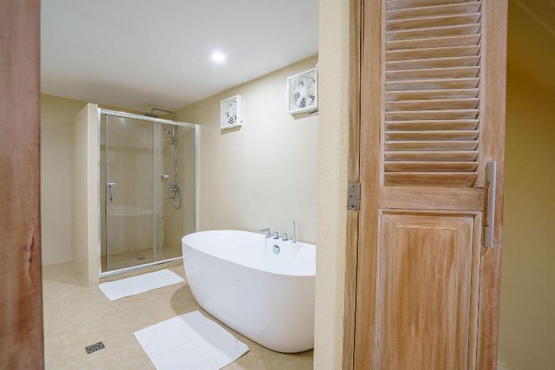 Coco Grove Beach Resort image