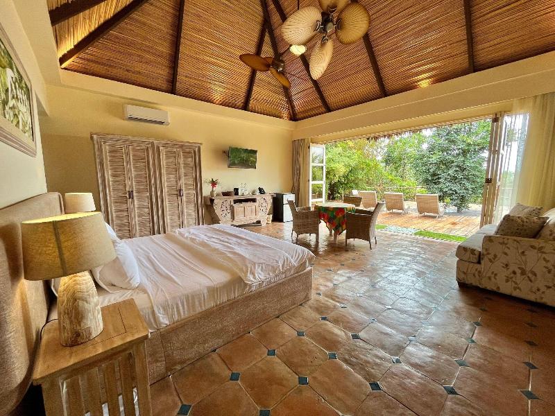 Coco Grove Beach Resort image