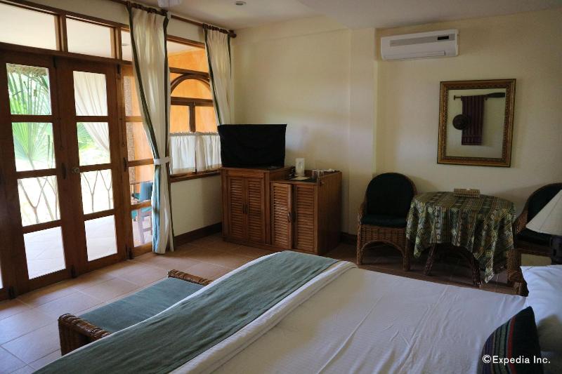 Coco Grove Beach Resort image