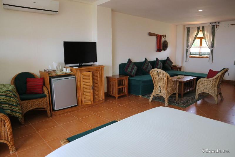 Coco Grove Beach Resort image