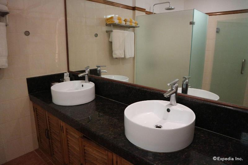 Coco Grove Beach Resort image