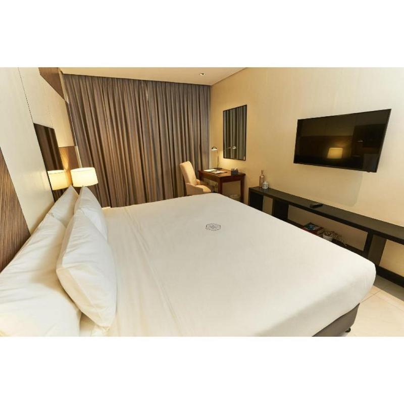 Summit Hotel Tacloban