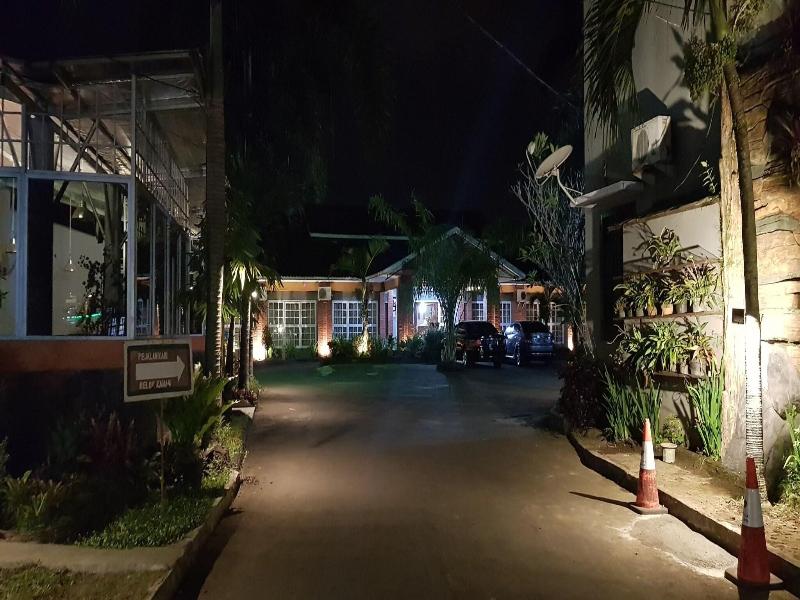 Mandalawangi Hotel