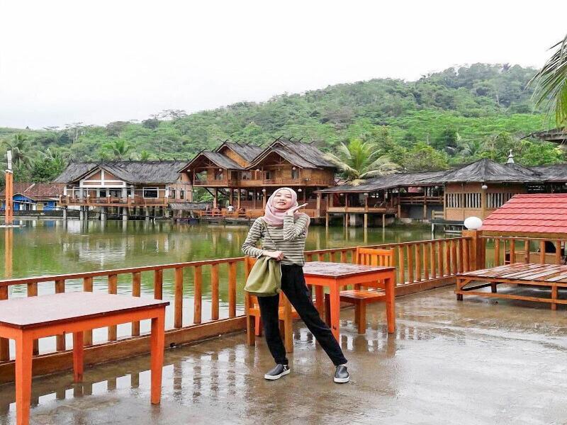 Mandalawangi Hotel