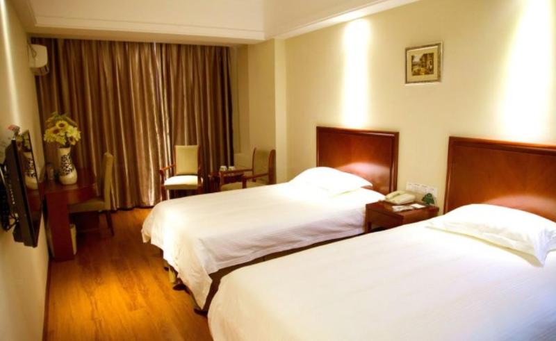 Greentree Inn Yinchuan South Qinghe Street Armed P — photo 2