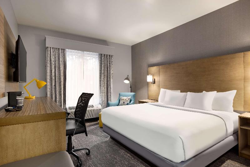 Bed room