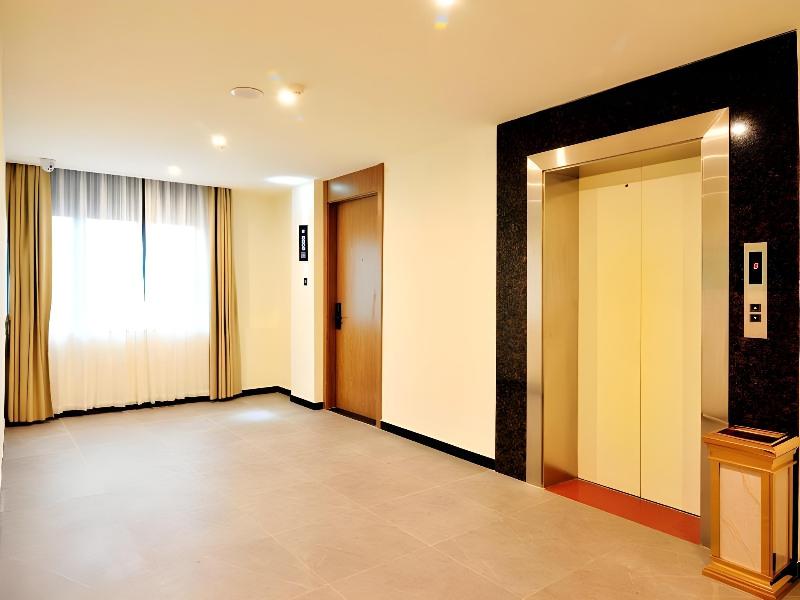 GreenTree Inn Haikou City Wuzhishan Road — photo 3