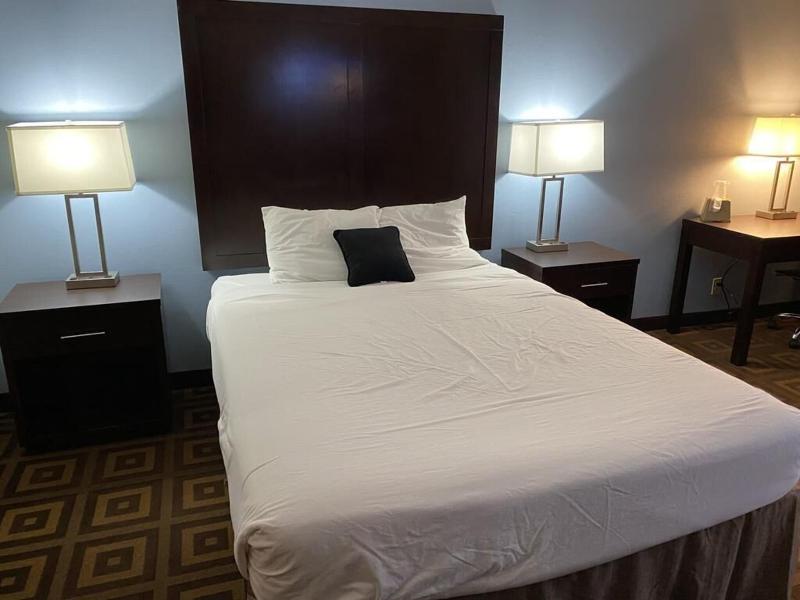 Red Lion Inn & Suites Post Falls image