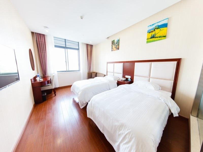 GreenTree Inn (Zhangjiagang Jingang Town, RT-Mart) image