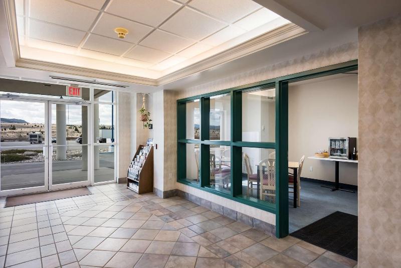 Red Lion Inn & Suites Butte image