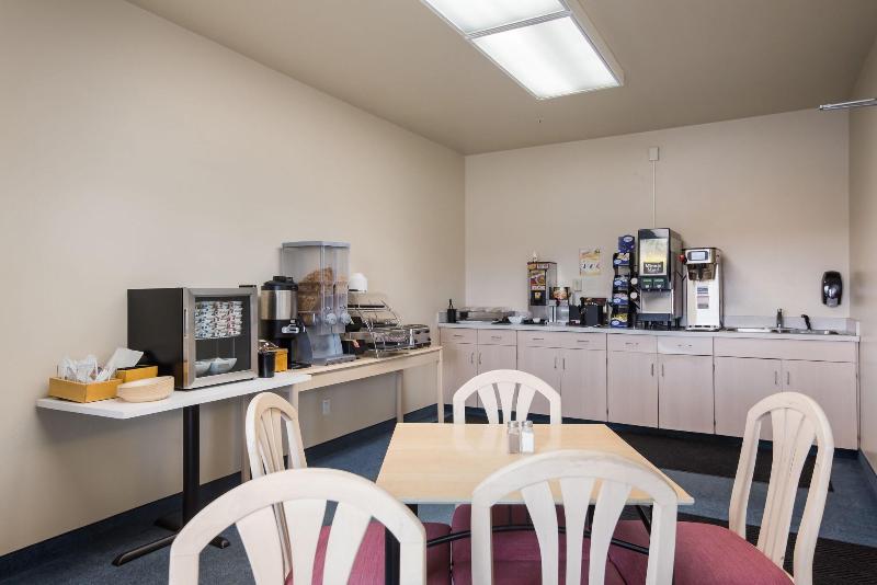 Red Lion Inn & Suites Butte image
