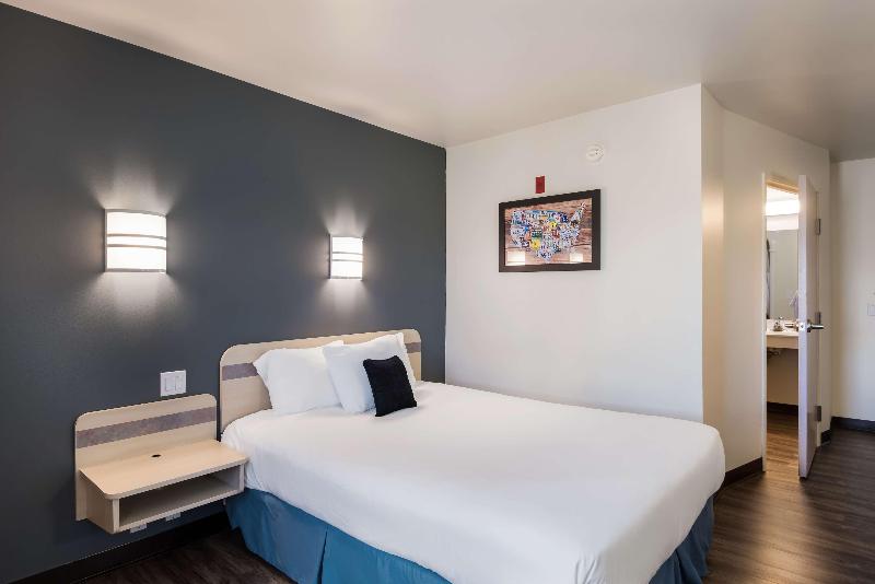 Red Lion Inn & Suites Butte image