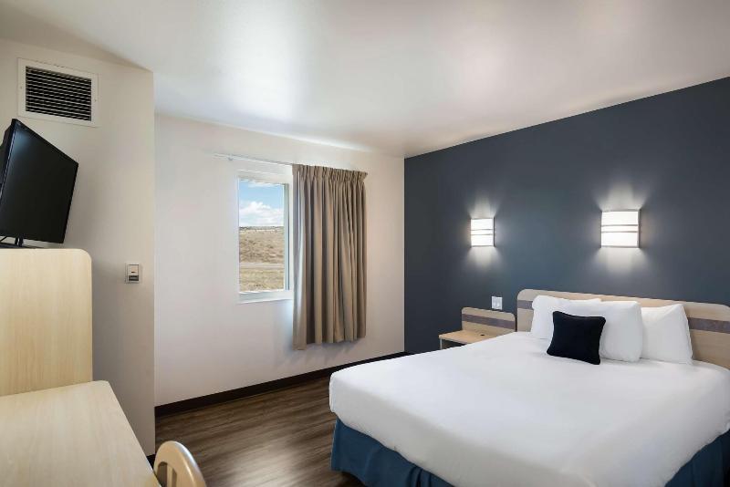 Red Lion Inn & Suites Butte image