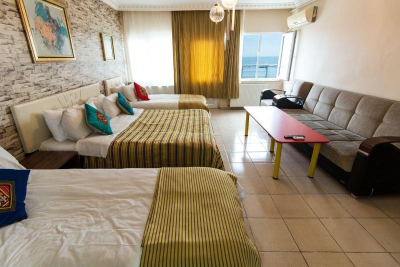 White Palace Apart image