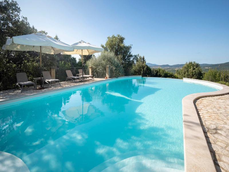 Tenuta il Sassone - Wine & Food image