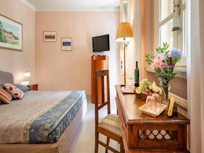 Tenuta il Sassone - Wine & Food image