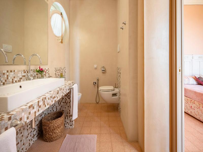 Tenuta il Sassone - Wine & Food image
