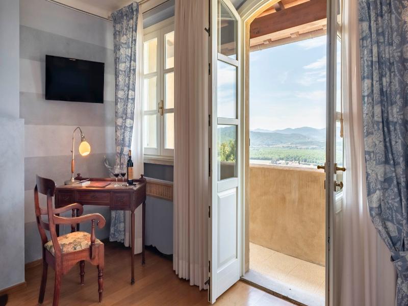 Tenuta il Sassone - Wine & Food image