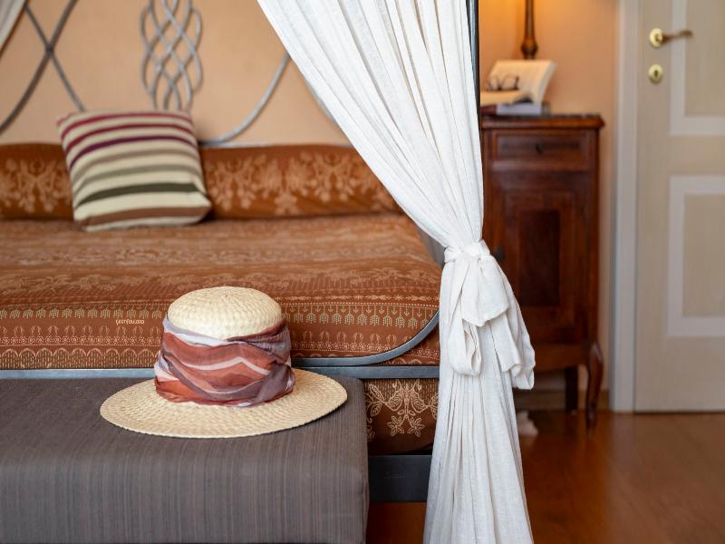 Tenuta il Sassone - Wine & Food image