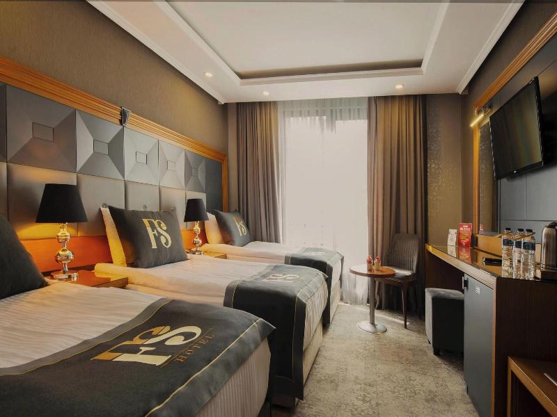 Four Seven Hotel image