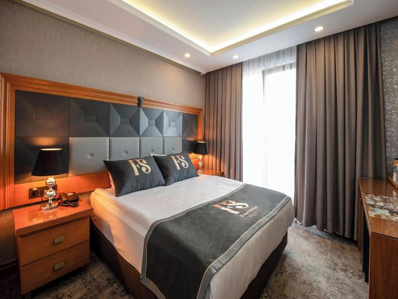 Four Seven Hotel image