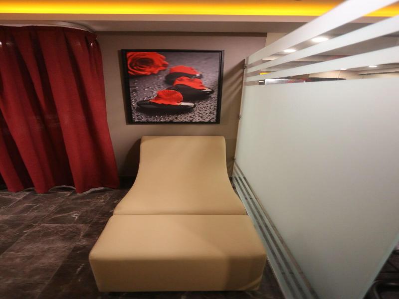 Four Seven Hotel image