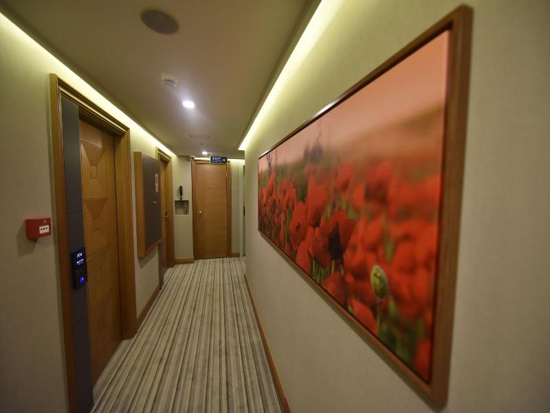 Four Seven Hotel image