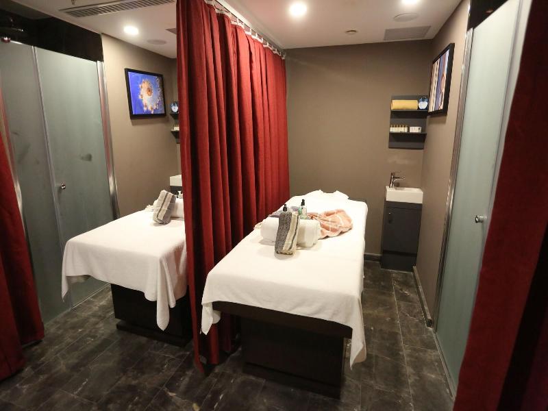 Four Seven Hotel image
