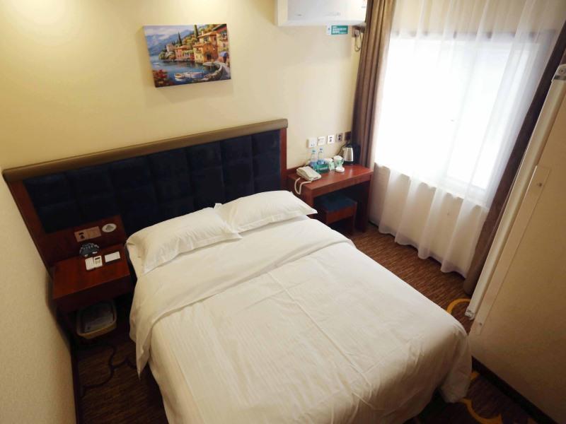GreenTree Inn LanZhou JingNing Road Express Hotel image