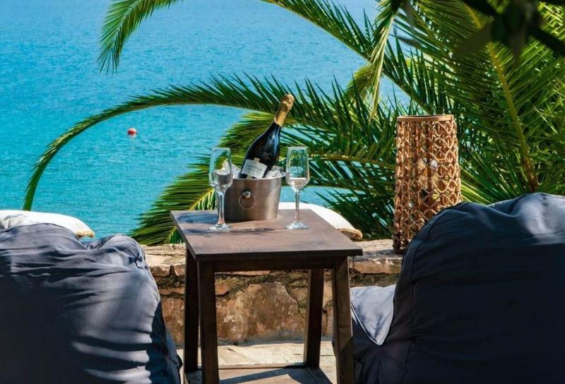 Plataria Resort Hotel image