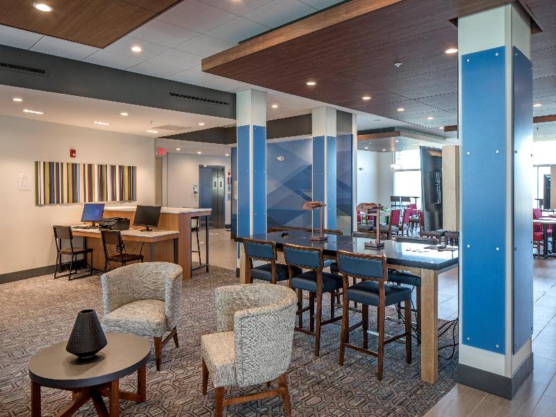 Holiday Inn Express Suites West Omaha Elkhorn IHG image