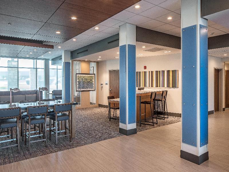 Holiday Inn Express Suites West Omaha Elkhorn IHG image