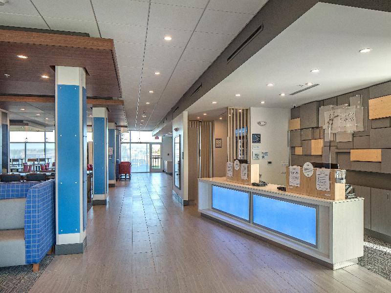Holiday Inn Express Suites West Omaha Elkhorn IHG image