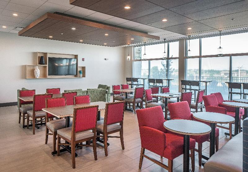 Holiday Inn Express Suites West Omaha Elkhorn IHG image