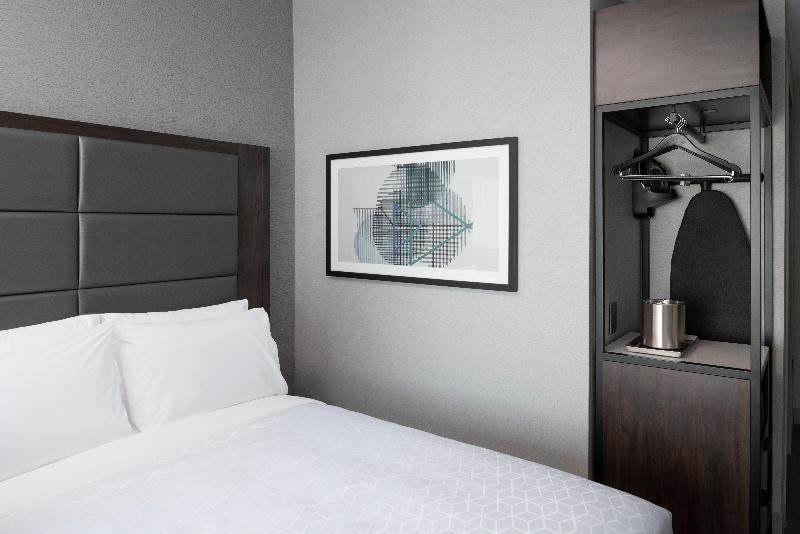 Holiday Inn Express Boston Logan Airport - Revere photo 21