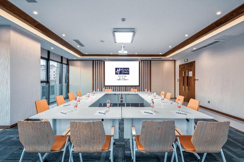 Holiday Inn Express Kaifeng City Center image
