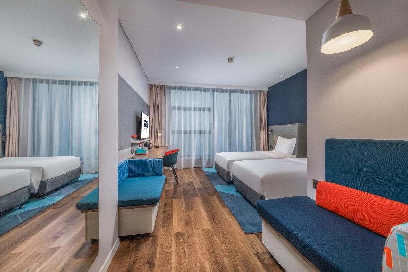 Holiday Inn Express Kaifeng City Center image
