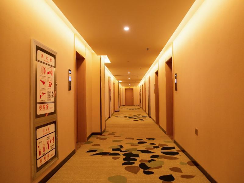 GreenTree Inn Pingliang Jinding Times Square