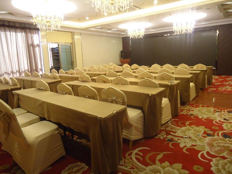Dunhuang Dun He Hotel