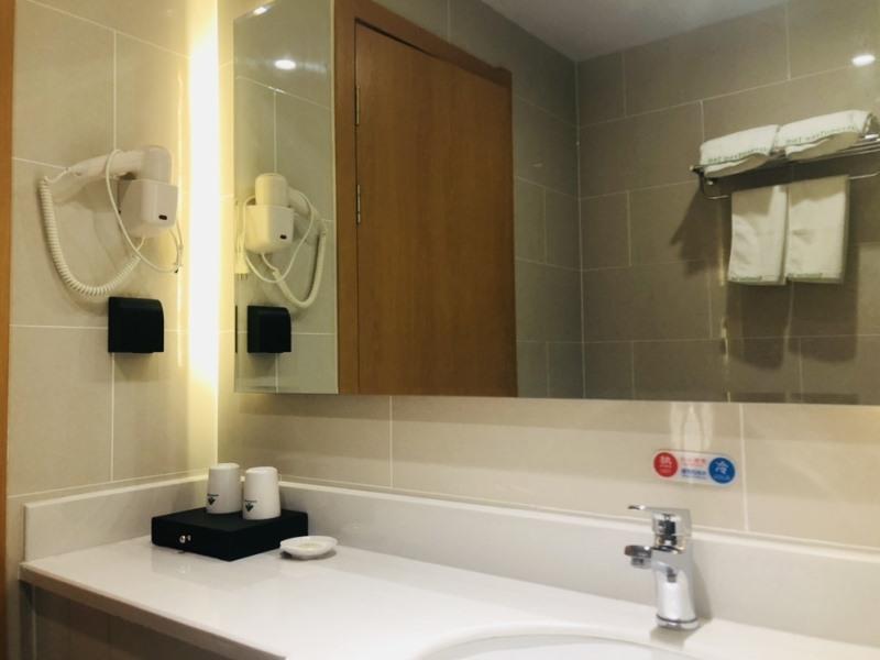 Greentree Inn Jining Jinyu Road Red Star Macalline image