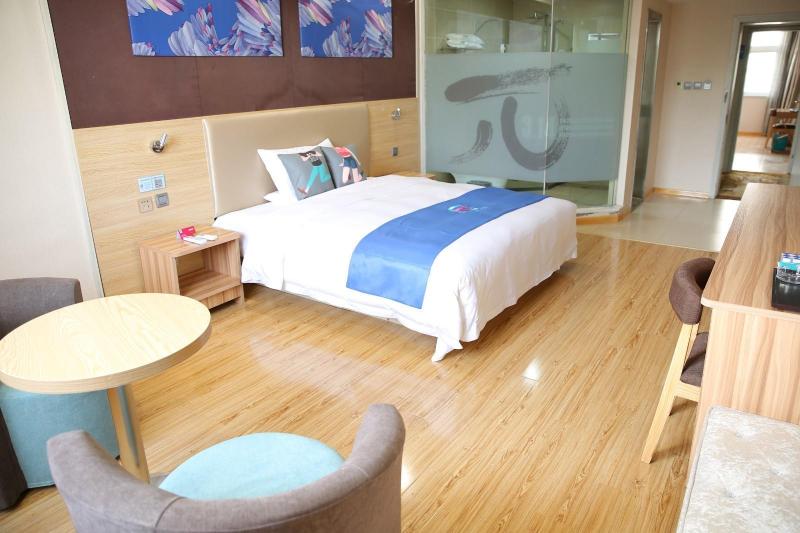 Pai Hotelsa Puyang Feilong Bus Terminal Shengli Ro